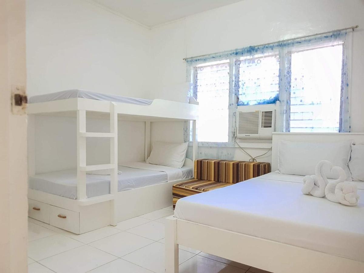 Luna Oslob Travellers Inn Extérieur photo