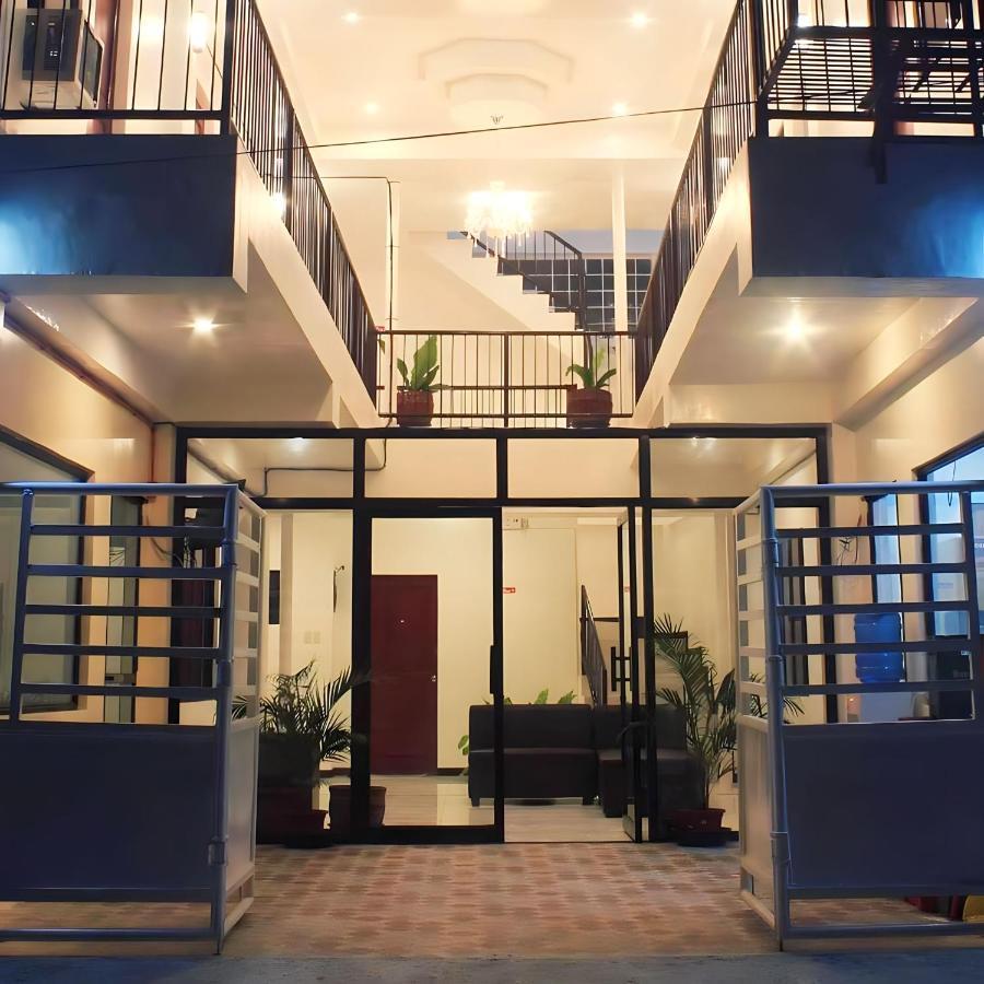 Luna Oslob Travellers Inn Extérieur photo