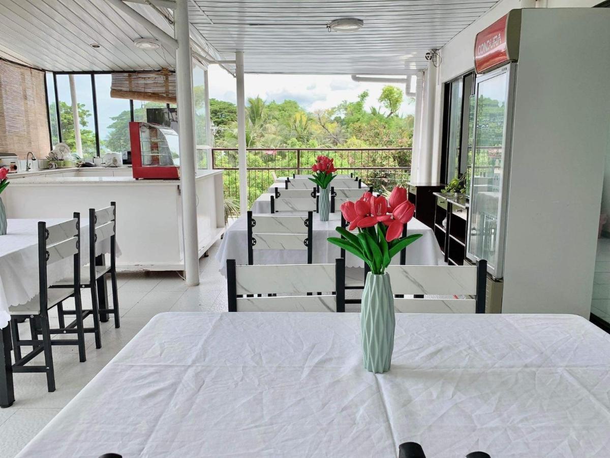 Luna Oslob Travellers Inn Extérieur photo