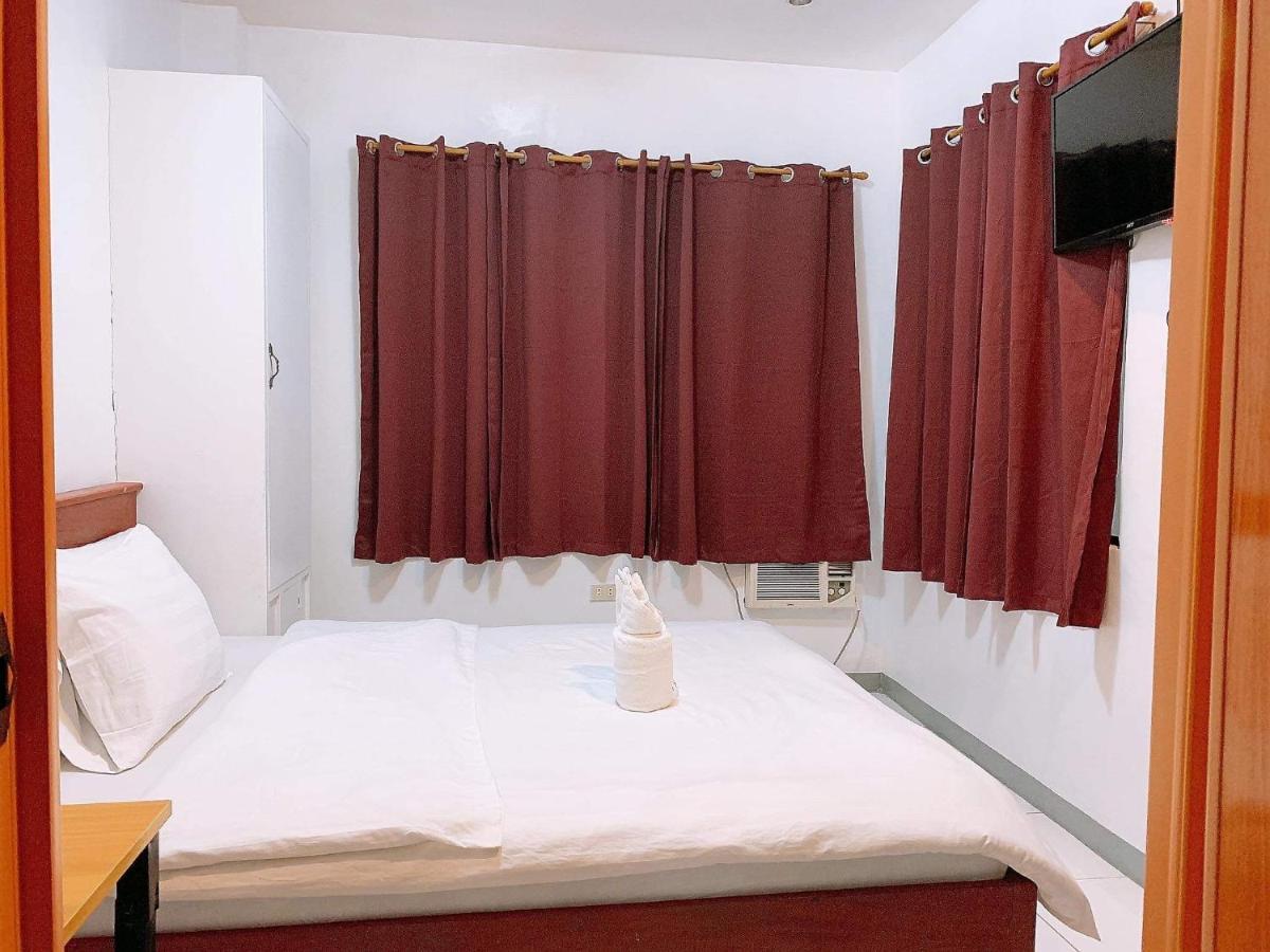 Luna Oslob Travellers Inn Extérieur photo