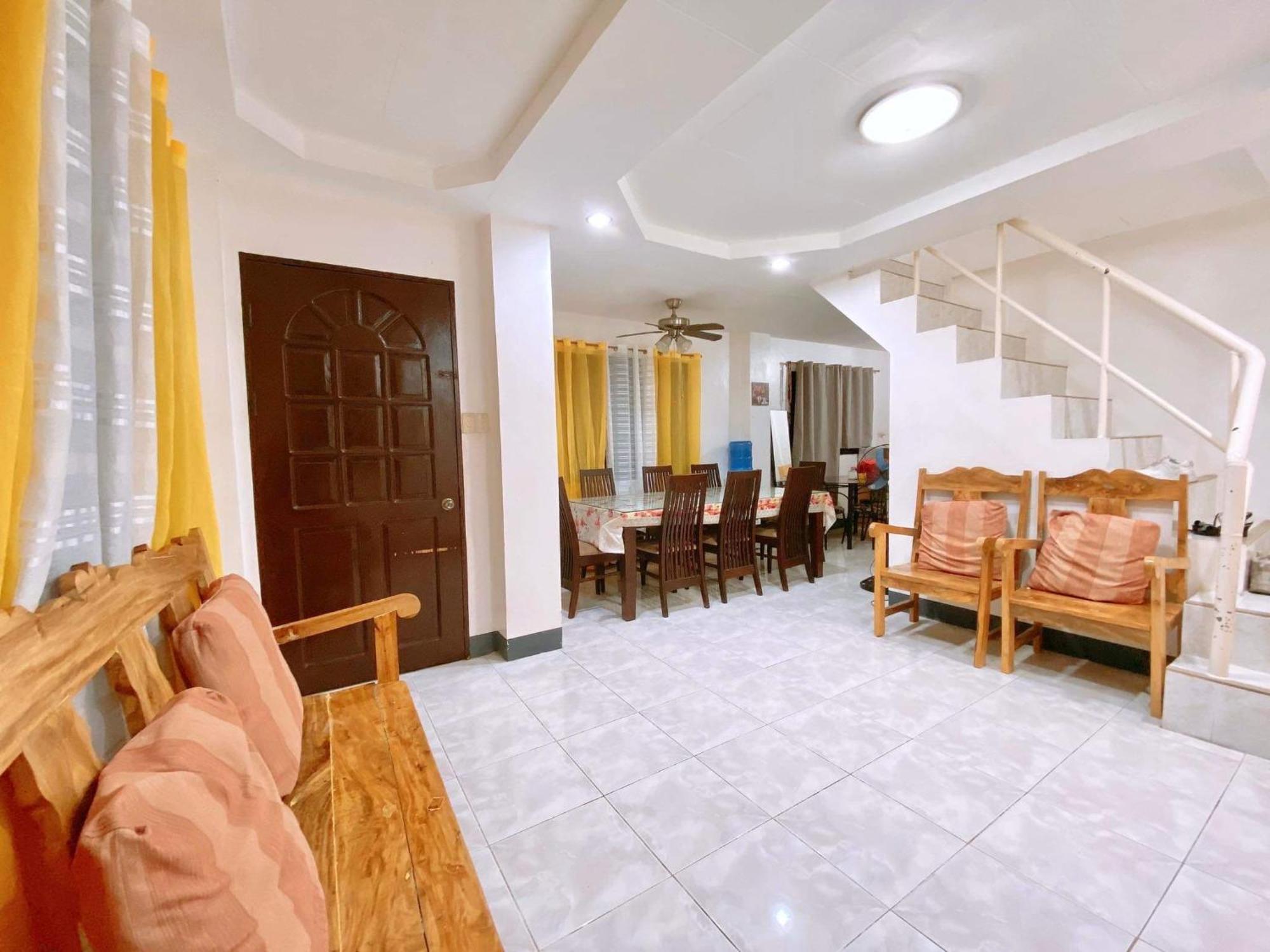 Luna Oslob Travellers Inn Extérieur photo