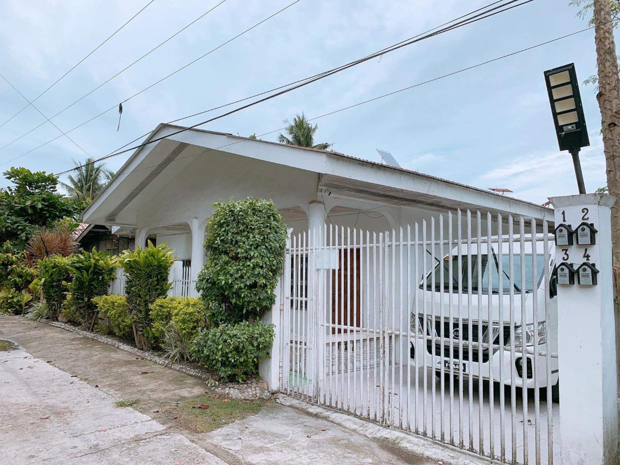 Luna Oslob Travellers Inn Extérieur photo