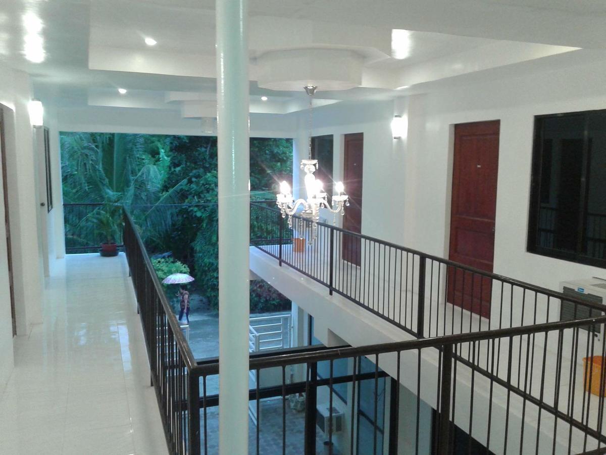 Luna Oslob Travellers Inn Extérieur photo