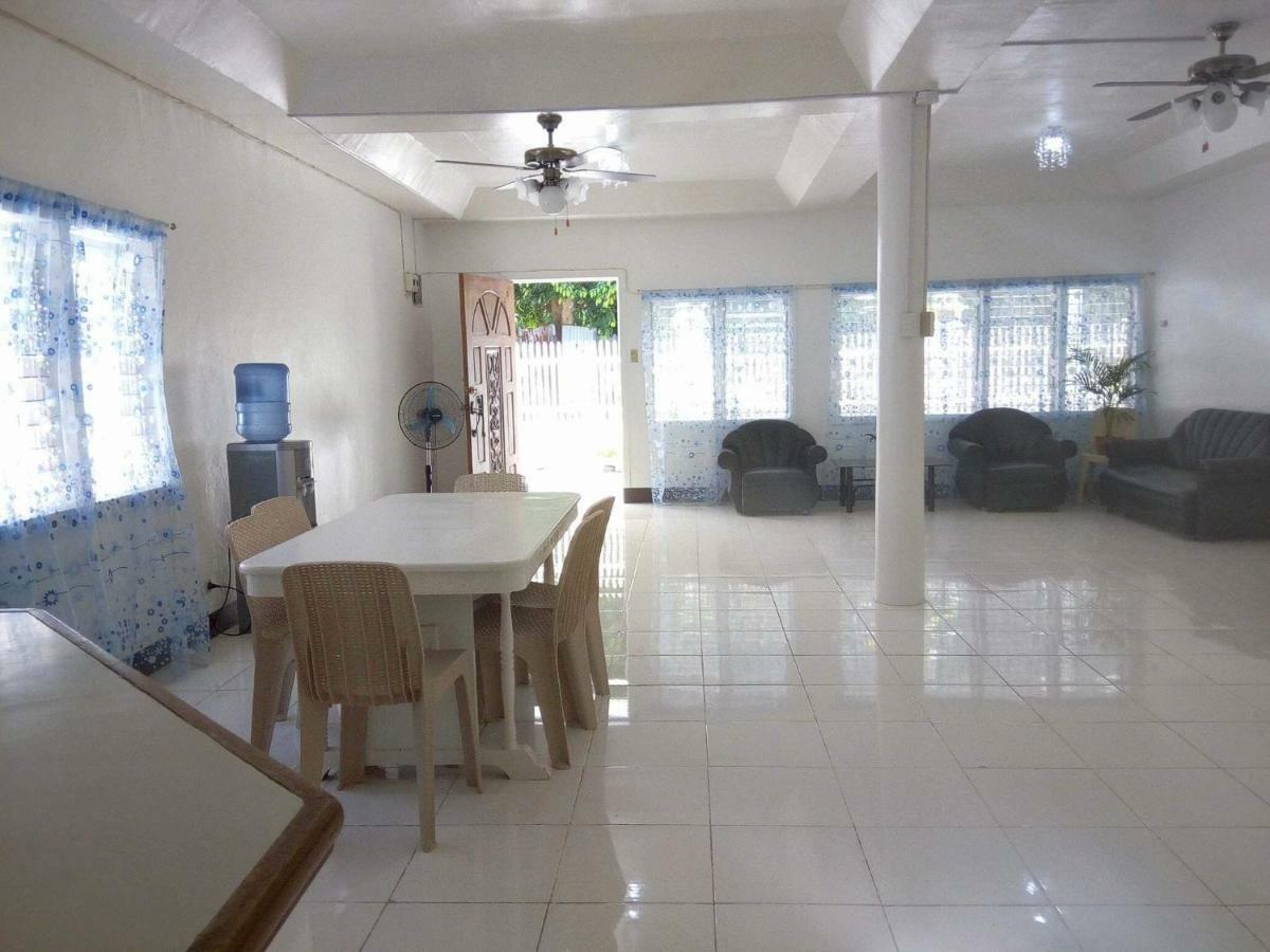 Luna Oslob Travellers Inn Extérieur photo